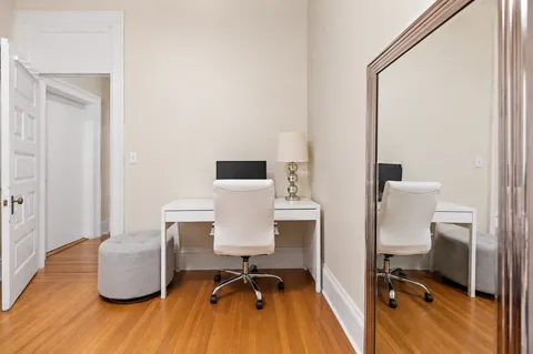 $825,000 | 259 Beacon Street, Unit 23, Boston, MA 02116