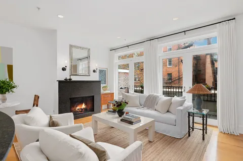 $825,000 | 2516 Q Street Northwest, Unit E201, Washington, DC 20007