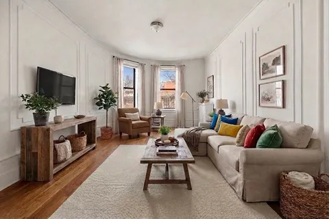 $1,290,000 | 310 Windsor Place, Unit 32 | Windsor Terrace