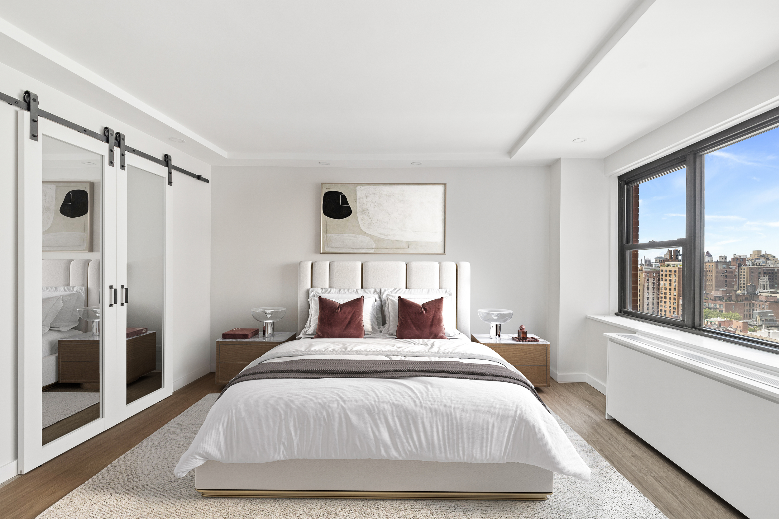 166 East 61st Street, Unit 18E Manhattan, NY 10065 - Photo 5 of 11 Gallery Image 5
