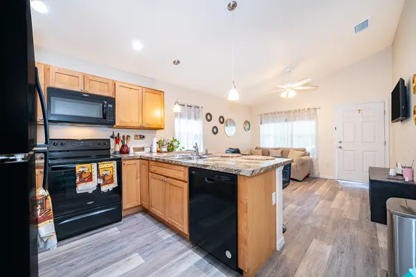 $240,000 | 1360 Cottage Circle, Tavares, FL 32778