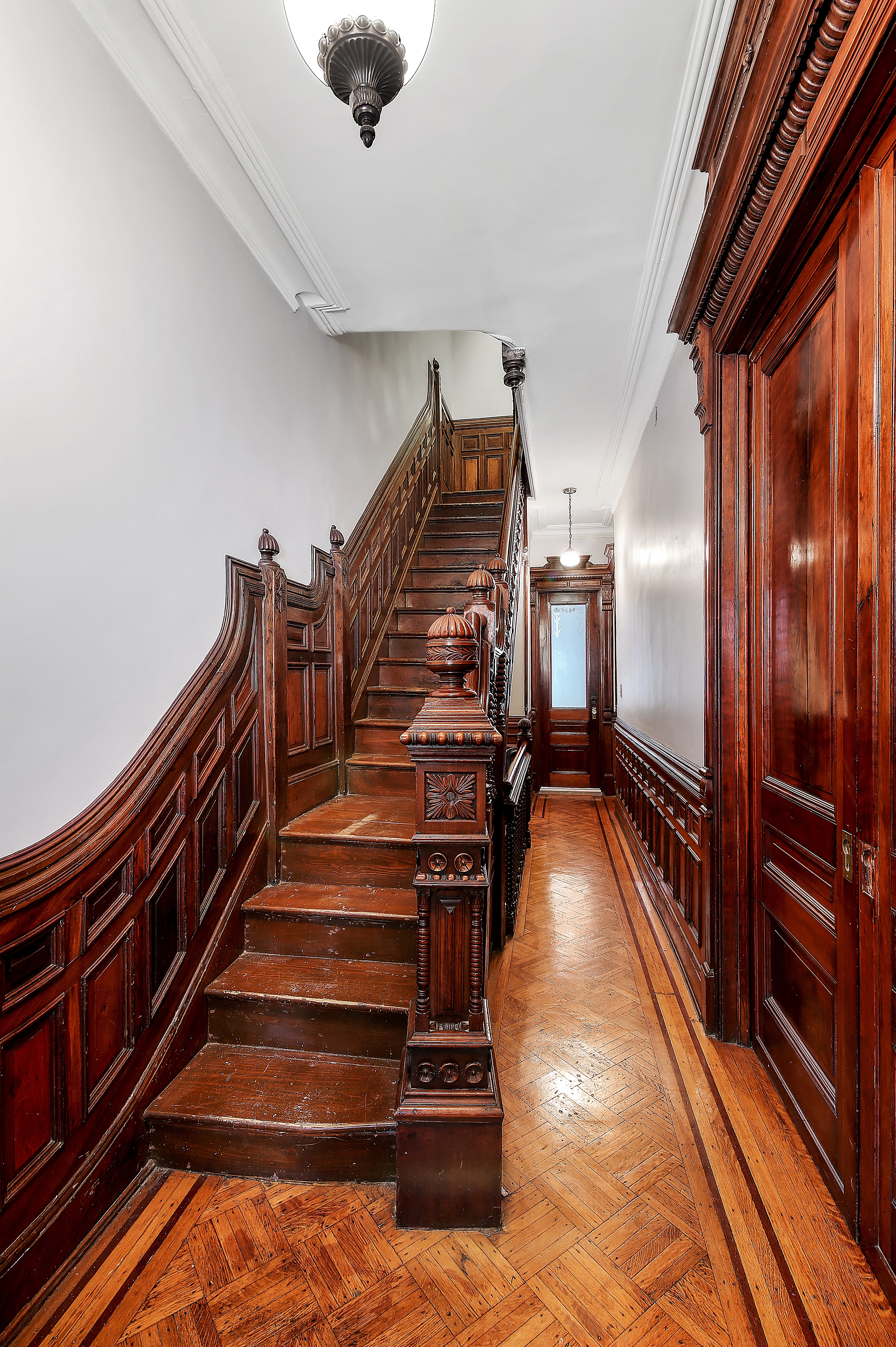 666 Putnam Avenue, Unit 1 Brooklyn, NY 11221 - Photo 2 of 8 a view of entryway