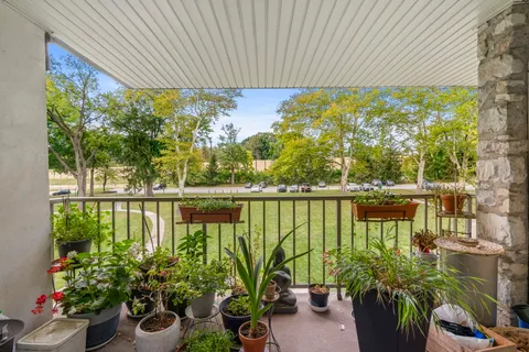 $275,000 | 355 Drummers Lane, Wayne, PA 19087