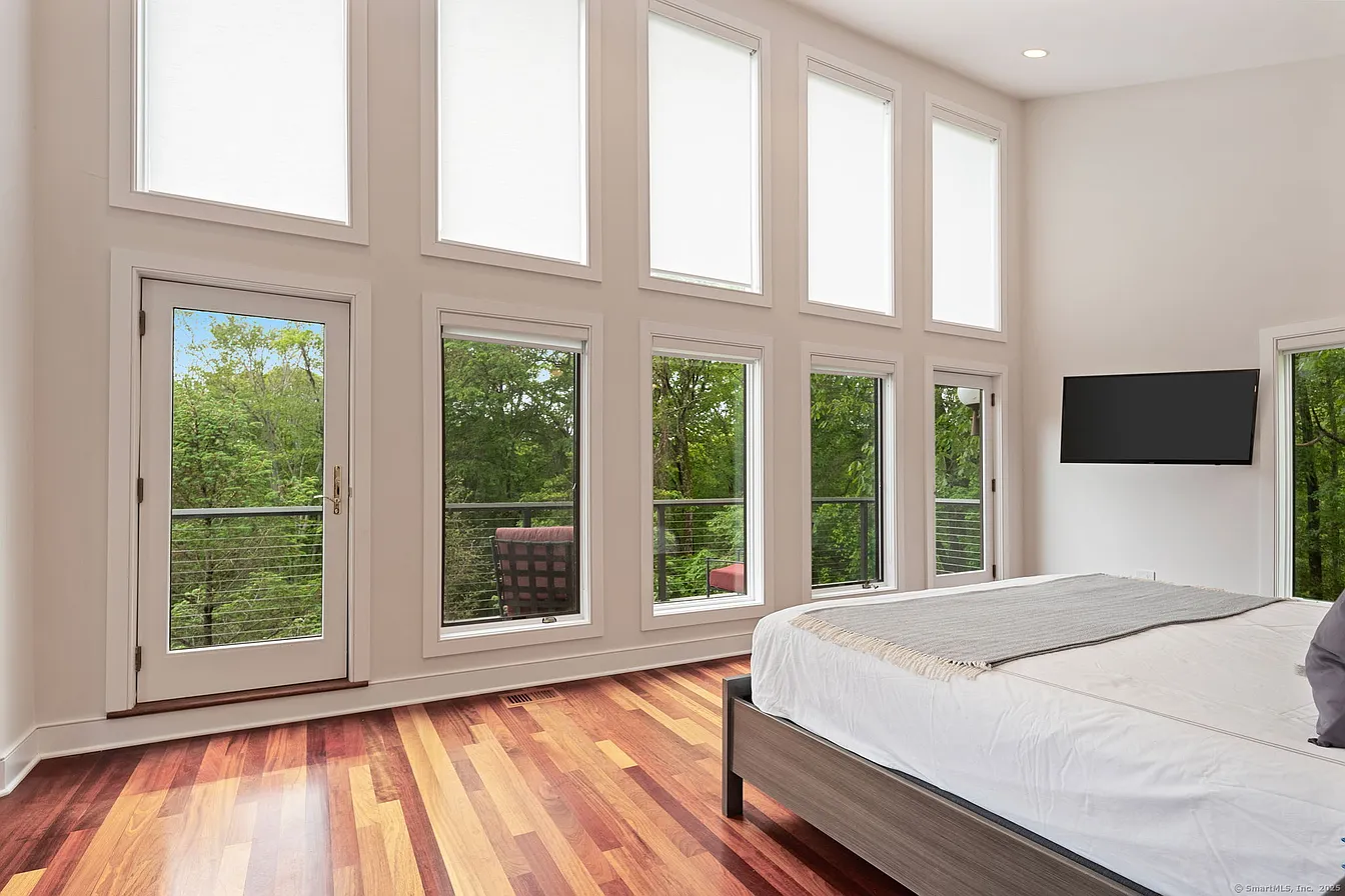 78 Pin Oak Lane Wilton, CT 06897 - Photo 14 of 37