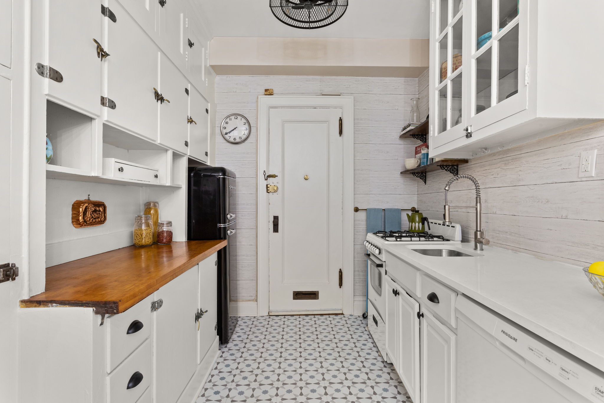 116 Pinehurst Avenue, Unit C3 Manhattan, NY 10033 - Photo 10 of 12