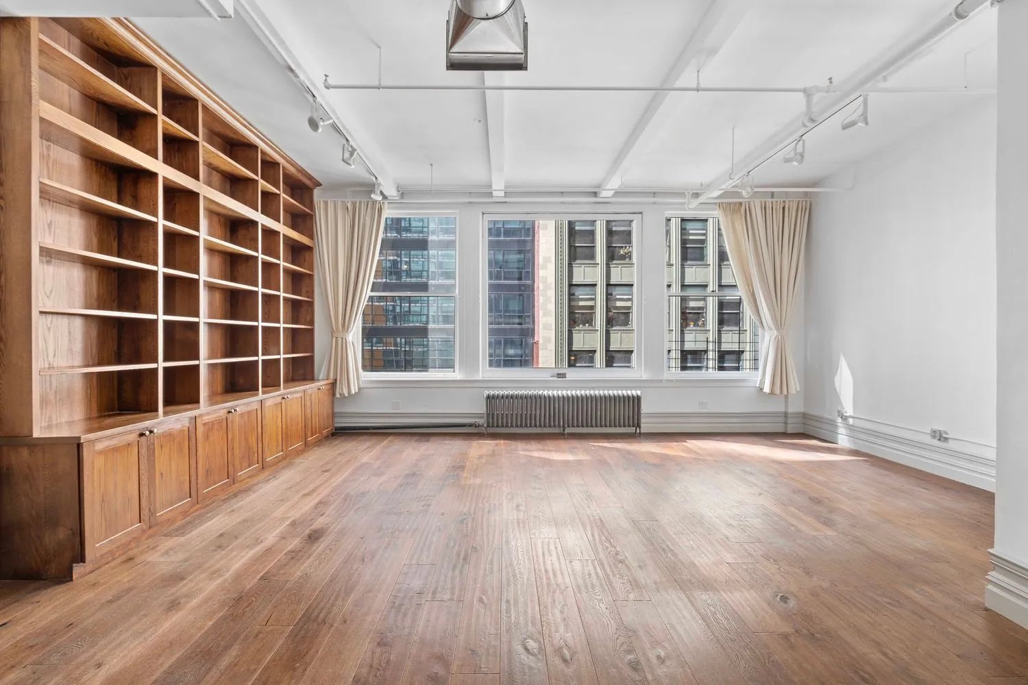 $9,000 | 28 West 38th Street, Unit 5W | Midtown South