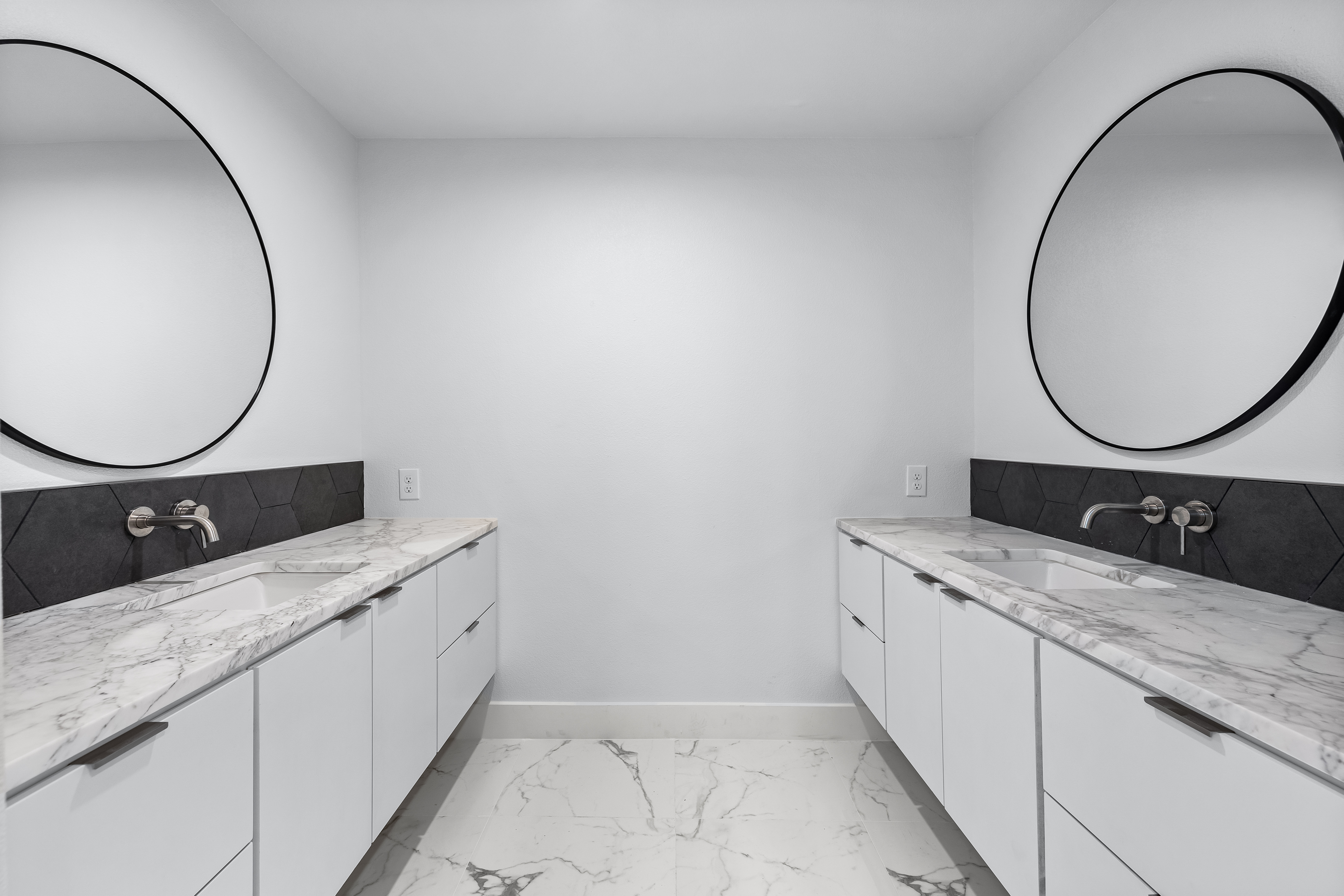 7724 Bantry Lane Dallas, TX 75248 - Photo 24 of 48