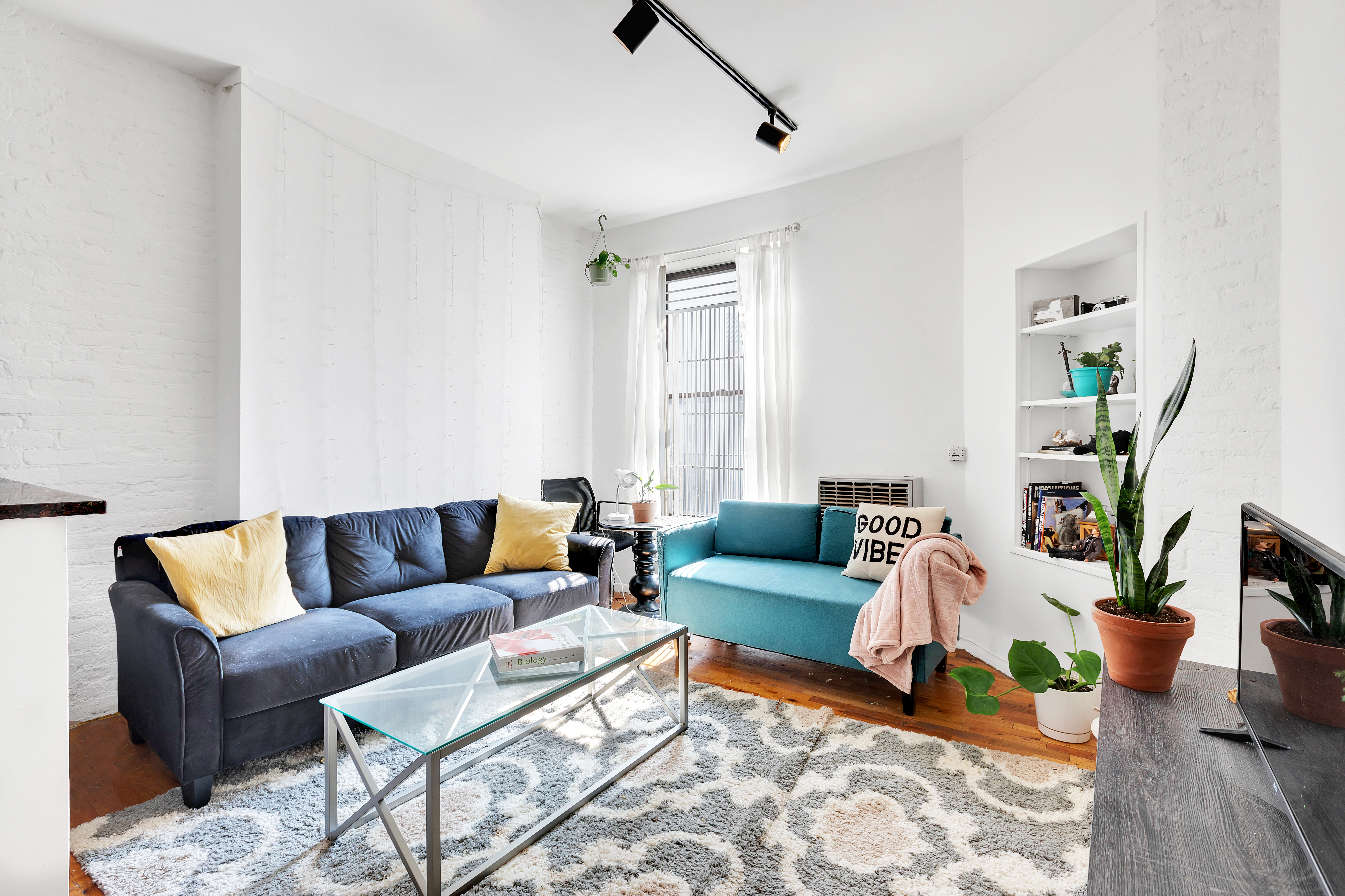 949 Columbus Avenue Manhattan, NY 10025 - Photo 2 of 14 Gallery Image 2