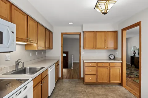$500,000 | 319 Brentwood Avenue, Cherry Hill, NJ 08002