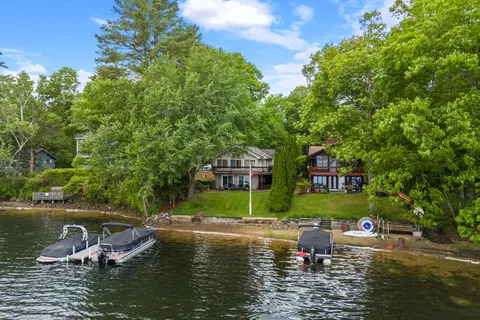 Contact Agent | 84 South Shore Drive, Sturbridge, MA 01566