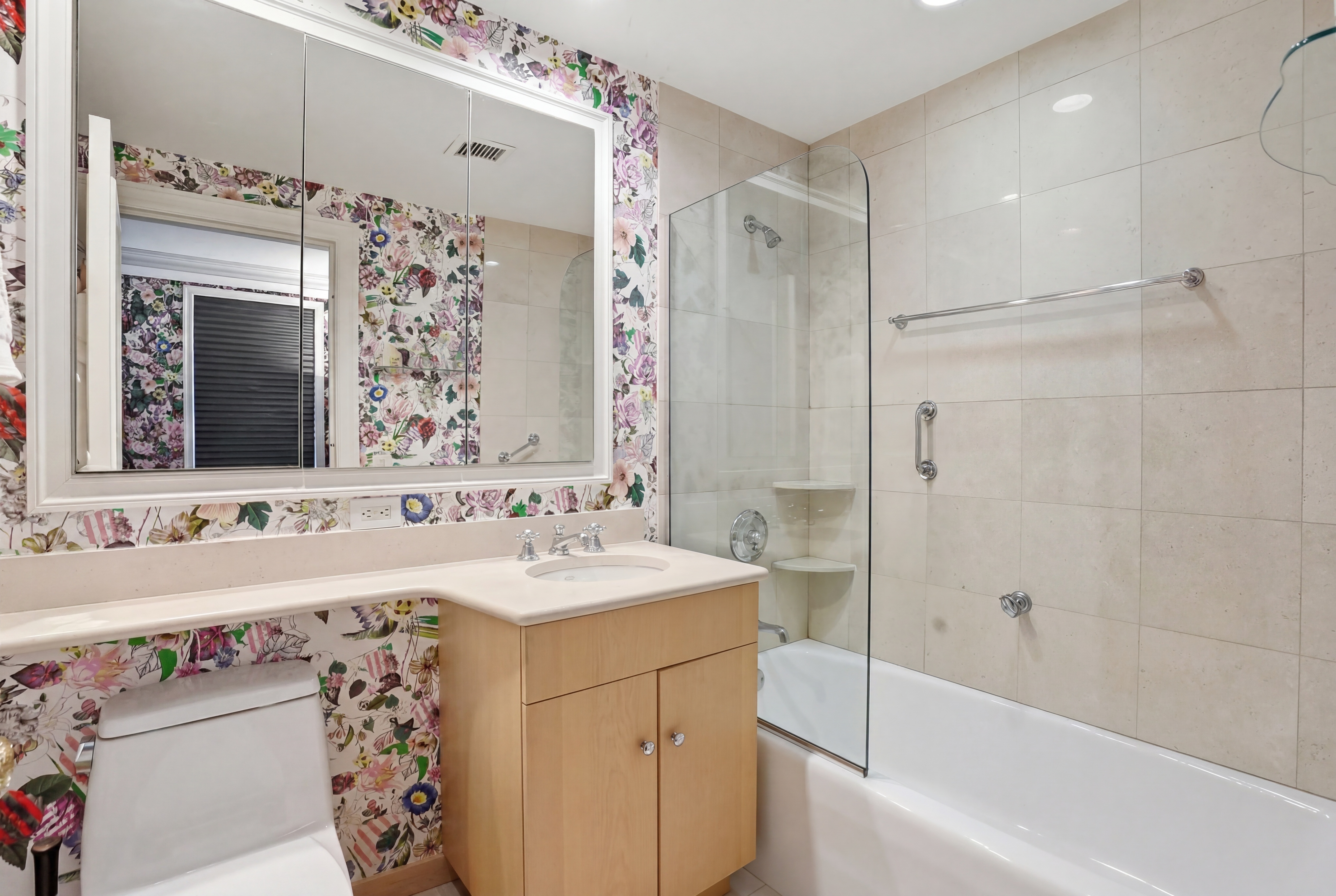 15 East 69th Street, Unit 3B Manhattan, NY 10021 - Photo 12 of 20