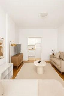 $280,000 | 215 East 89th Street, Unit 2B | Upper East Side