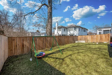 $1,800,000 | 10008 Dickens Avenue, Bethesda, MD 20814