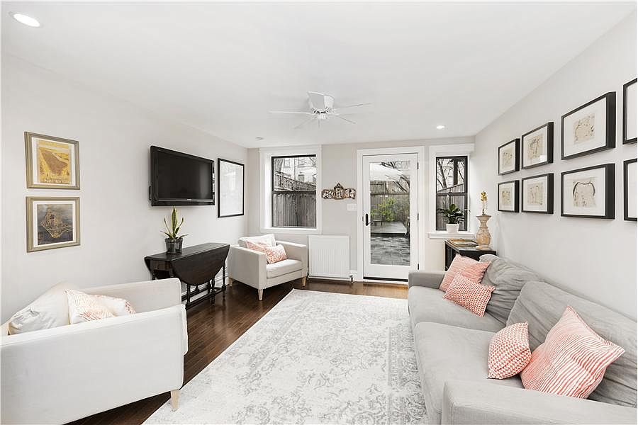 180 Adelphi Street Brooklyn, NY 11205 - Photo 3 of 18