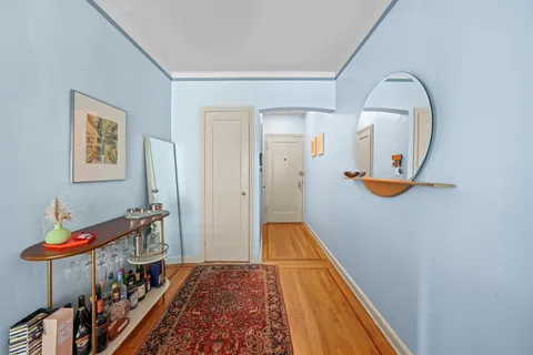 $699,000 | 310 West 55th Street, Unit 3C | Hell's Kitchen