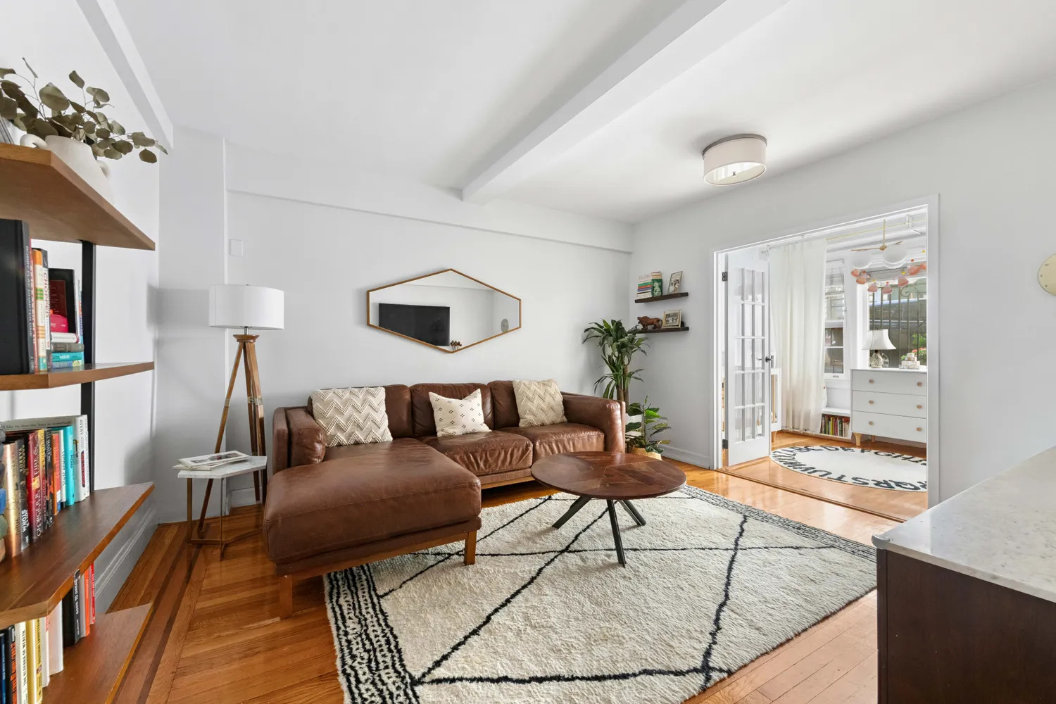 $950,000 | 320 Central Park West, Unit 1J | Upper West Side