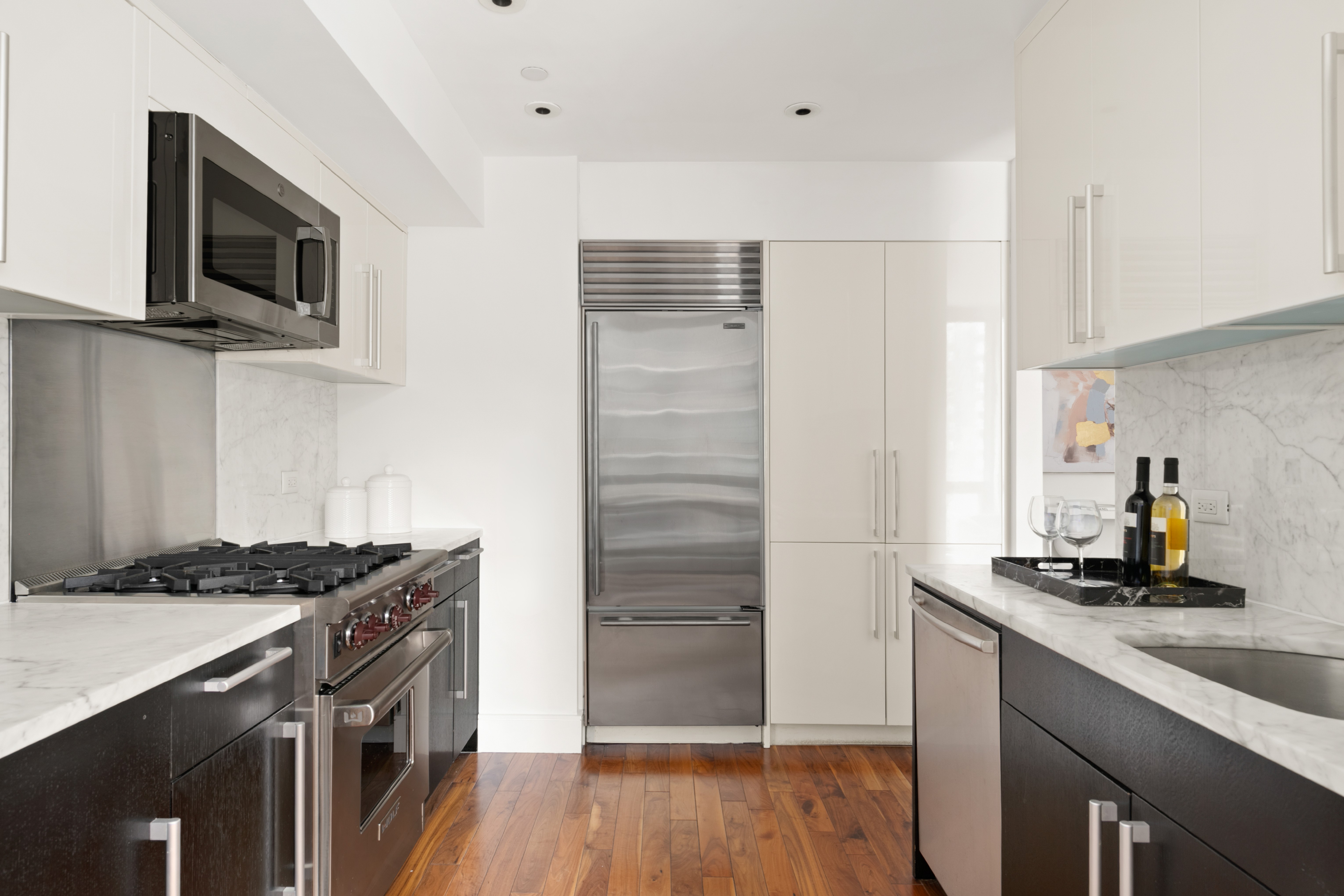 300 East 79th Street, Unit 4C Manhattan, NY 10075 - Photo 3 of 14