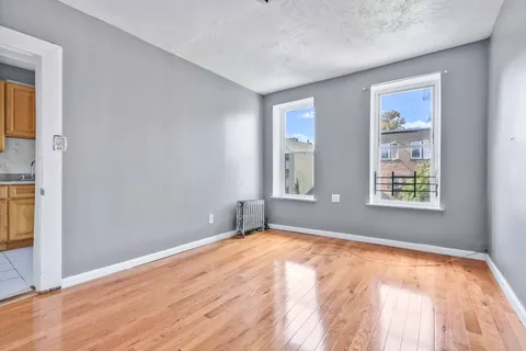 $925,000 | 610 Ashford Street | New Lots