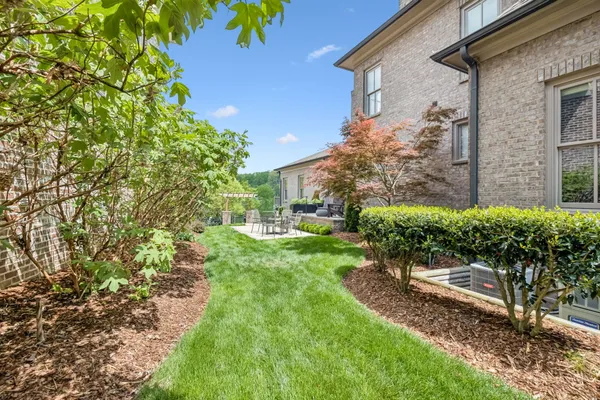 $2,100,000 | 1040 Falling Leaf Circle, Brentwood, TN 37027