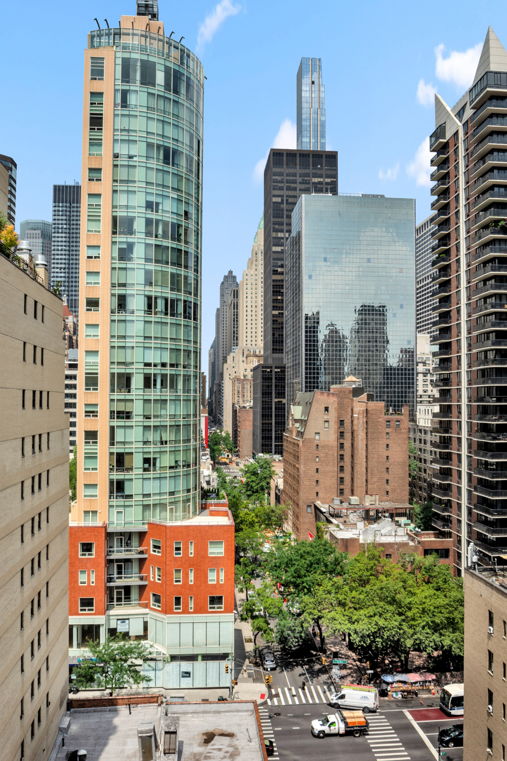 310 East 49th Street, Unit 1E Manhattan, NY 10017 - Photo 10 of 11 Gallery Image 10