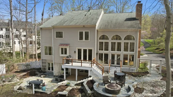 $2,200,000 | 182 River Park Drive, Great Falls, VA 22066