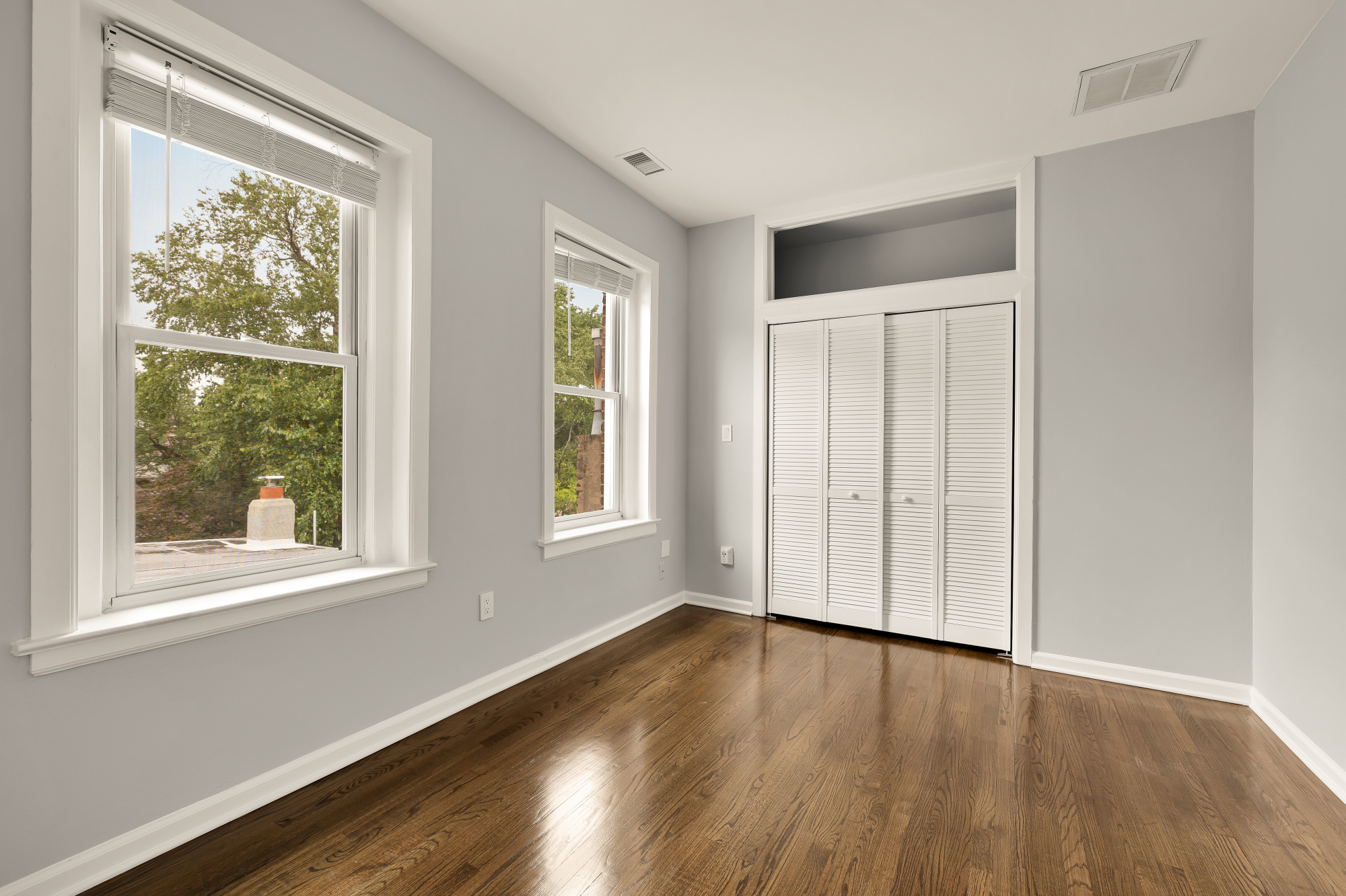 311 4th Street Southeast, Unit 6 Washington, DC 20003 - Photo 8 of 17