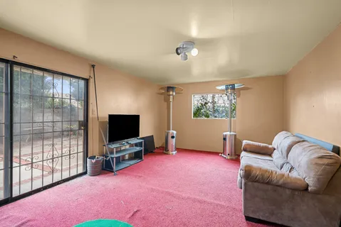 $750,000 | 5941 4th Avenue, Los Angeles, CA 90043