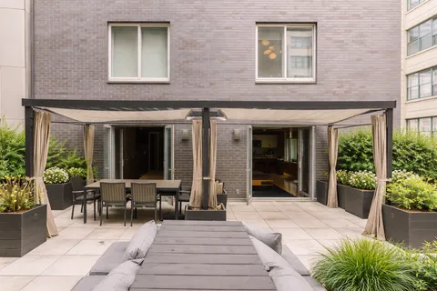 $1,385,000 | 133 Water Street, Unit 4E | DUMBO