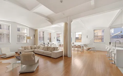 $3,258,000 | 130 Fulton Street, Unit 5B | Financial District