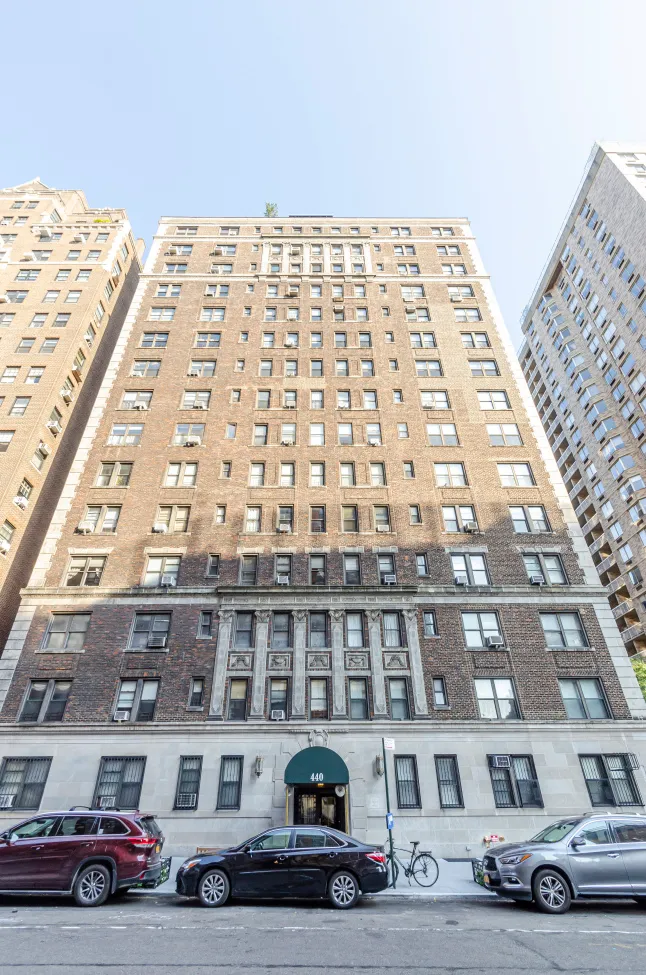 $799,000 | 440 West End Avenue, Unit 8F | Upper West Side