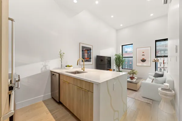 $8,995 | 234 Flatbush Avenue, Unit 3 | Park Slope