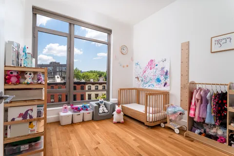 $1,250,000 | 315 Gates Avenue, Unit 4E | Bedford-Stuyvesant