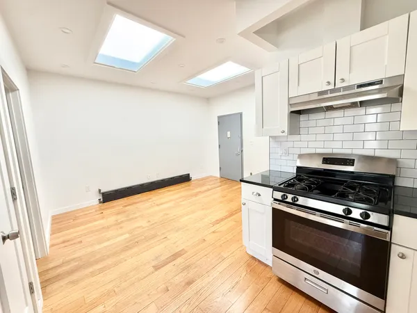 $2,350 | 2013 Flatbush Avenue, Unit R2 | Flatlands