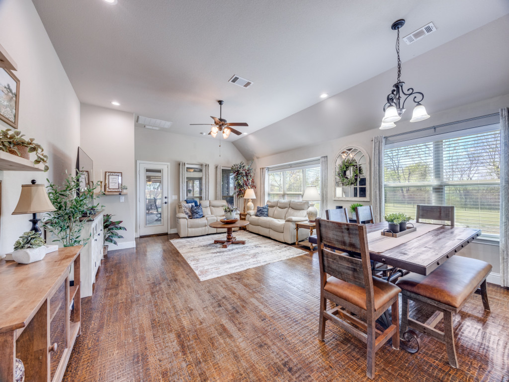 1215 Firefly Ridge Blue Ridge, TX 75424 - Photo 7 of 30