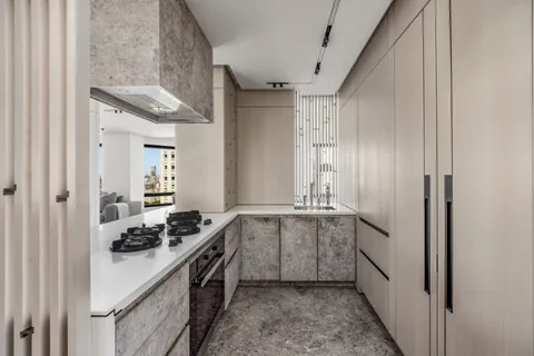 $4,250,000 | 301 West 57th Street, Unit 36C | Hell's Kitchen