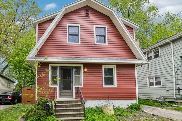$325,000 | 2415 Superior Street, Madison, WI 53704