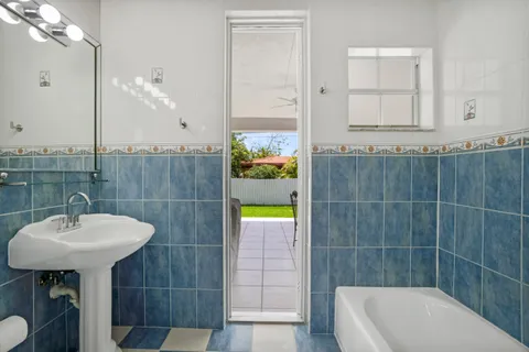 $950,000 | 2850 Northwest 5th Street, Miami, FL 33125