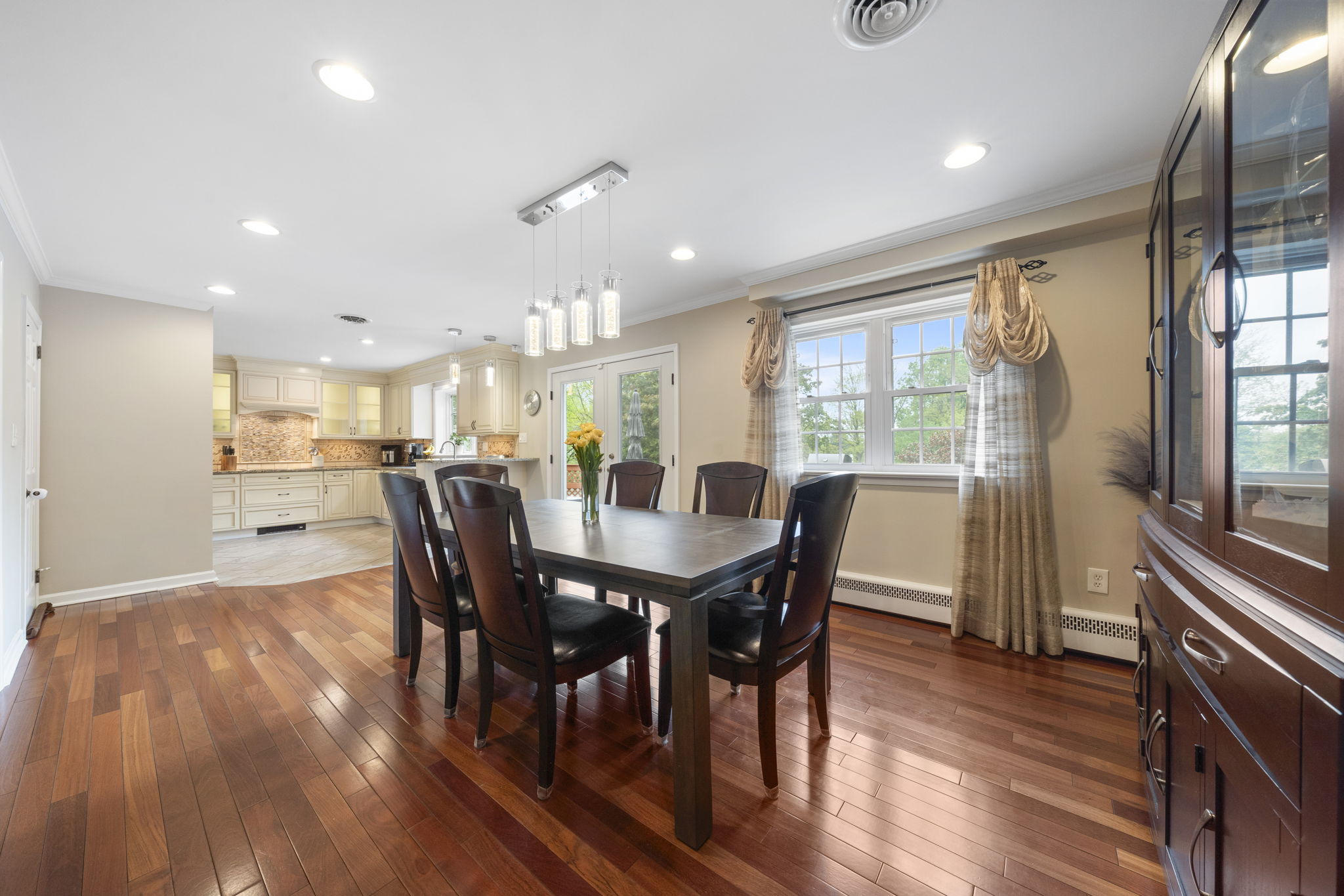 1154 Old Lancaster Road Berwyn, PA 19312 - Photo 11 of 55