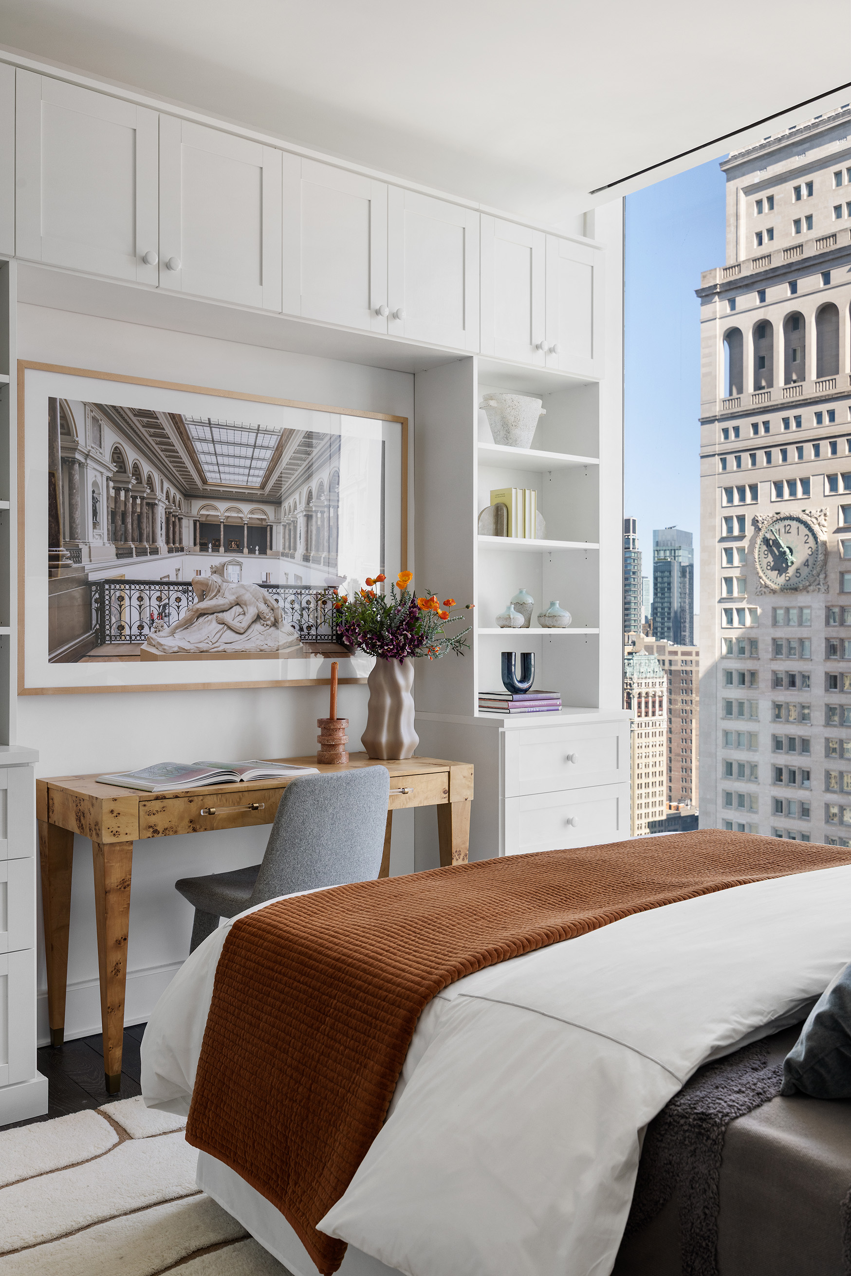 45 East 22nd Street, Unit 32B Manhattan, NY 10010 - Photo 29 of 36 a bedroom with a bed and balcony