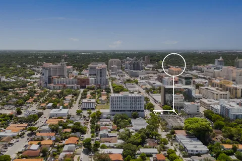 $7,000,000 | 2345 Southwest 37th Avenue, Miami, FL 33145