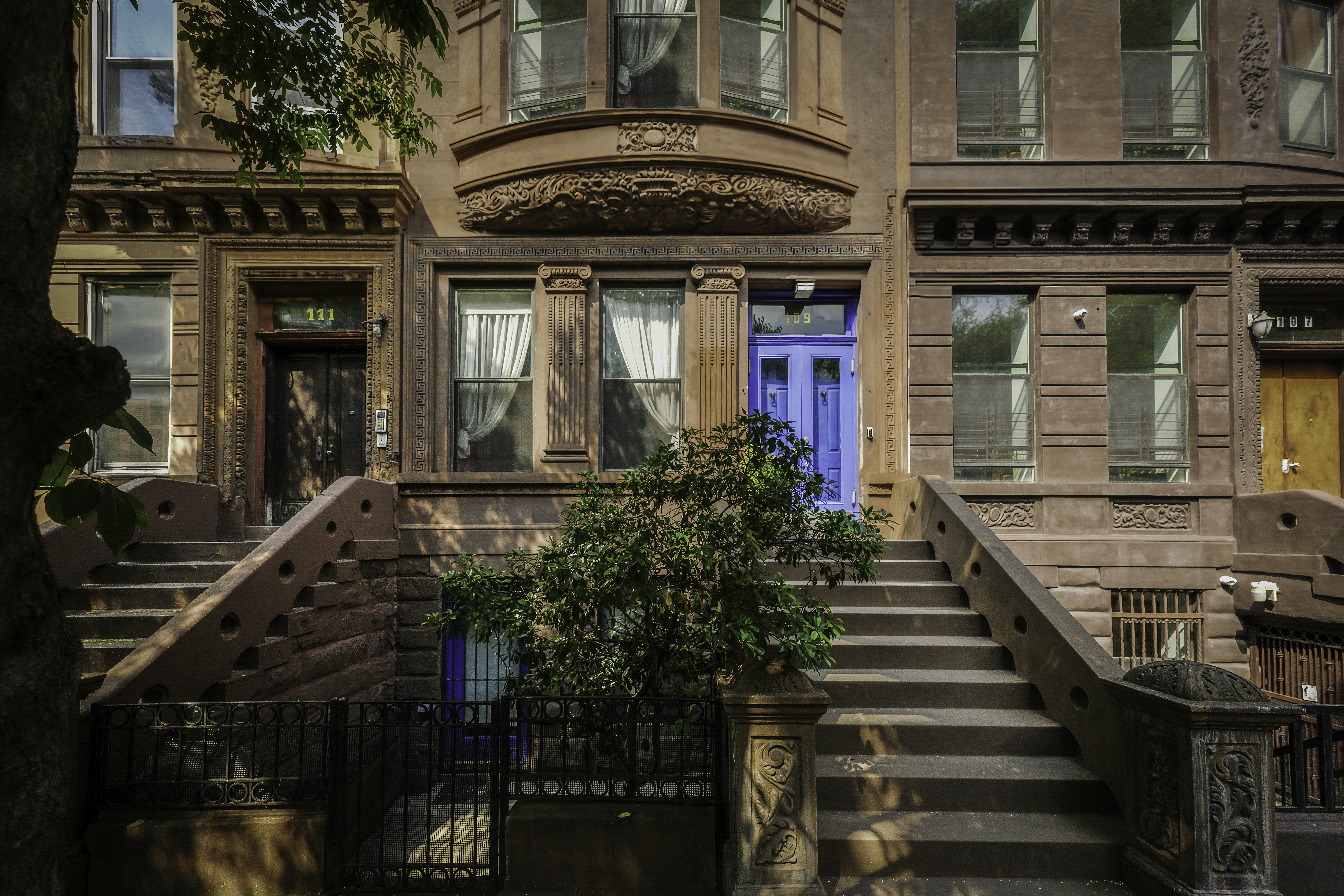109 West 118th Street Manhattan, NY 10026 - Photo 29 of 31 a view of a building with stairs