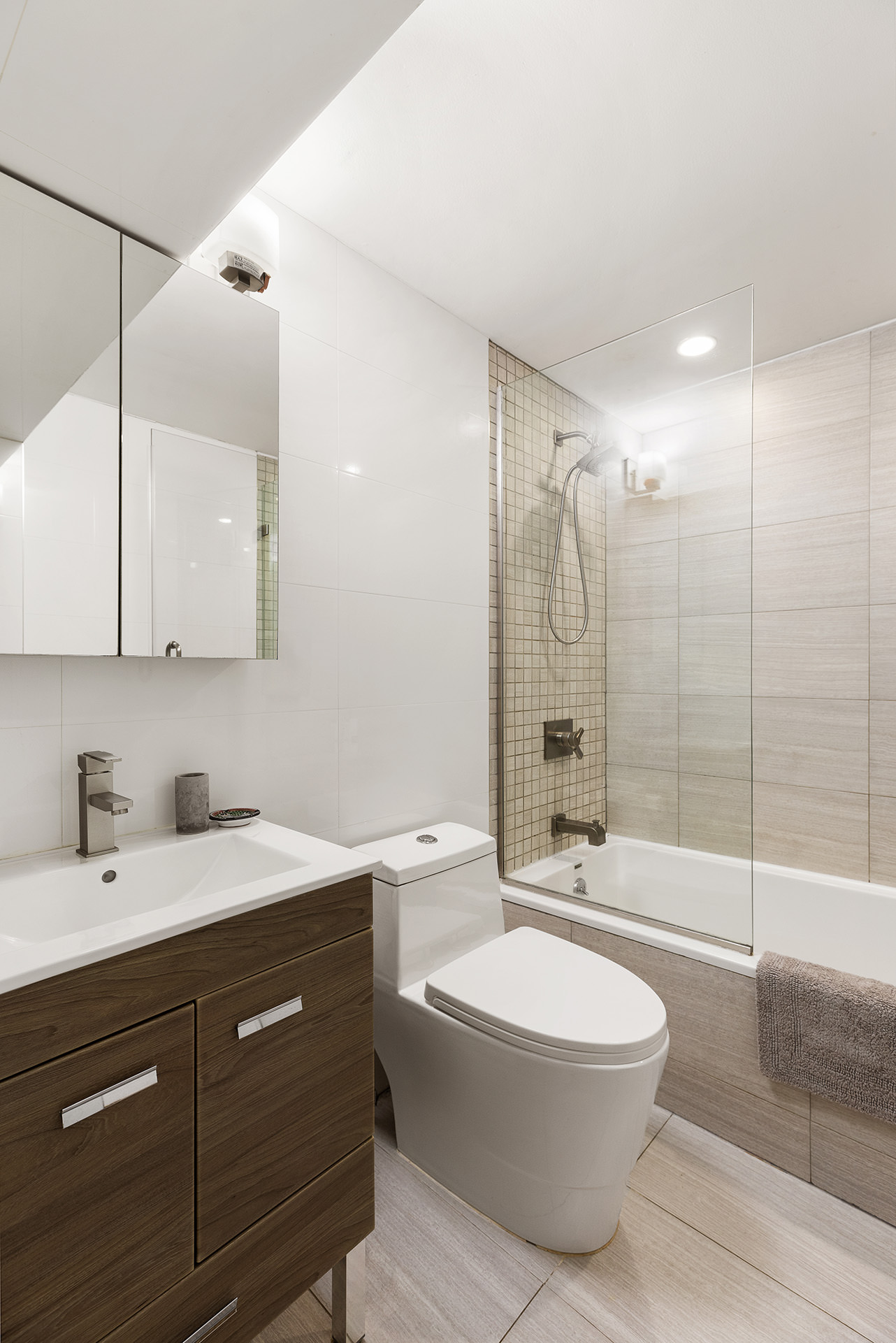 949 Gates Avenue Brooklyn, NY 11221 - Photo 13 of 19