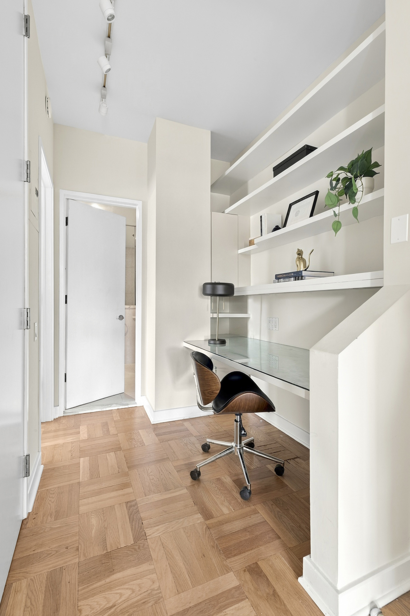 2 5th Avenue, Unit 11G Manhattan, NY 10011 - Photo 10 of 17 Gallery Image 10