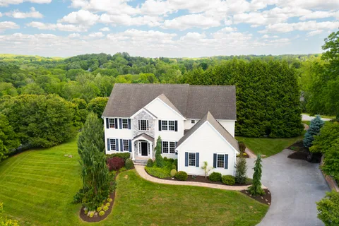 $905,000 | 104 Pennfield Drive, Kennett Square, PA 19348