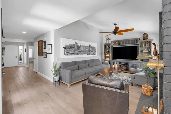 $889,900 | 23365 Villena, Mission Viejo, CA 92692