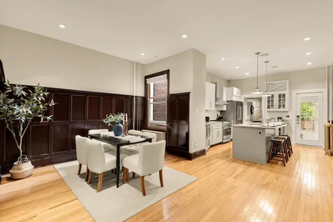 Contact Agent | 127 U Street Northwest, Washington, DC 20001