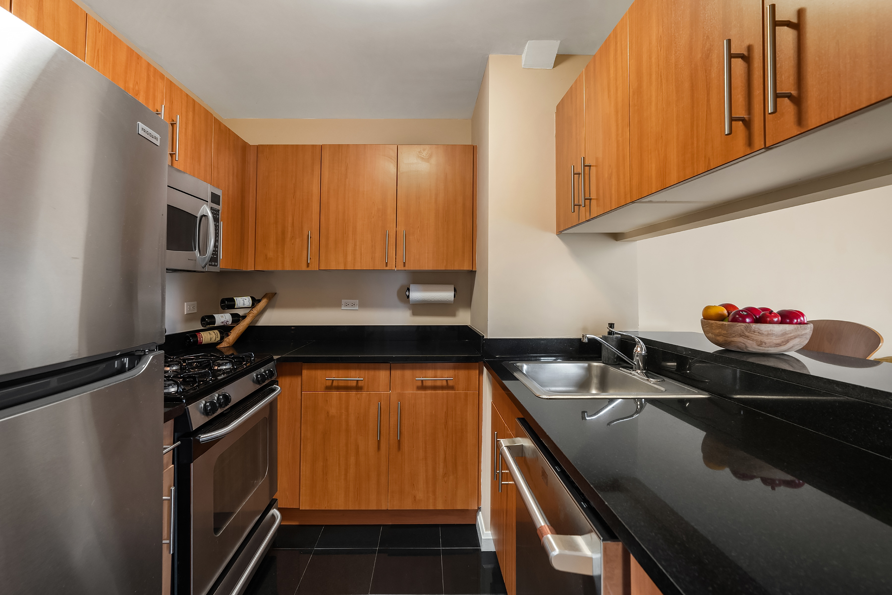 20 West Street, Unit 36E Manhattan, NY 10004 - Photo 7 of 17