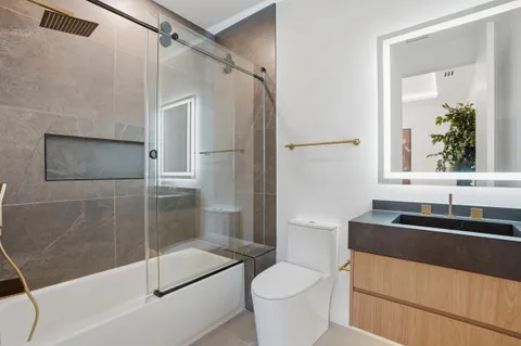$5,695,888 | 6519 Brawner Street, McLean, VA 22101