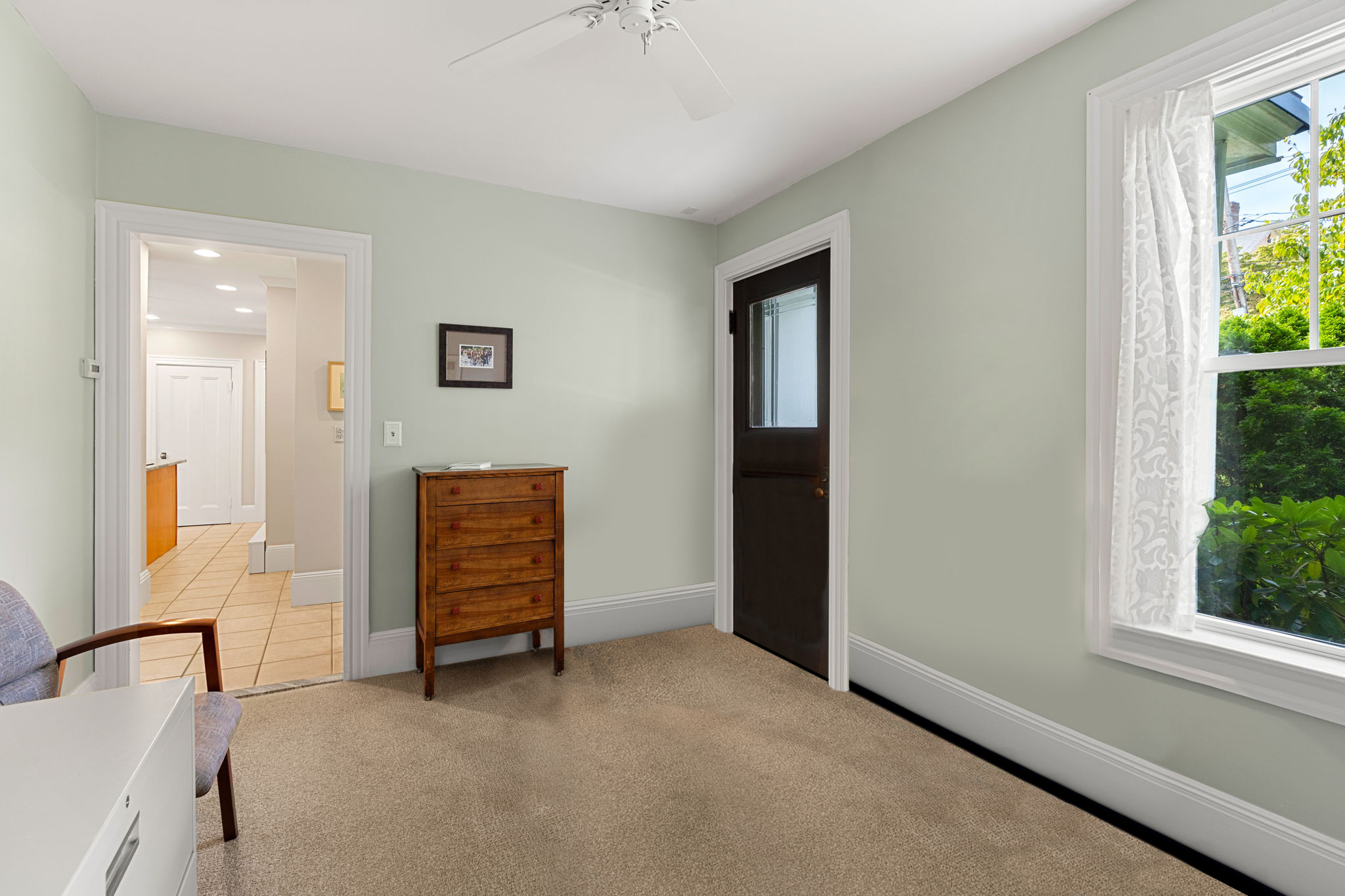 64 Woburn Street Reading, MA 01867 - Photo 28 of 56