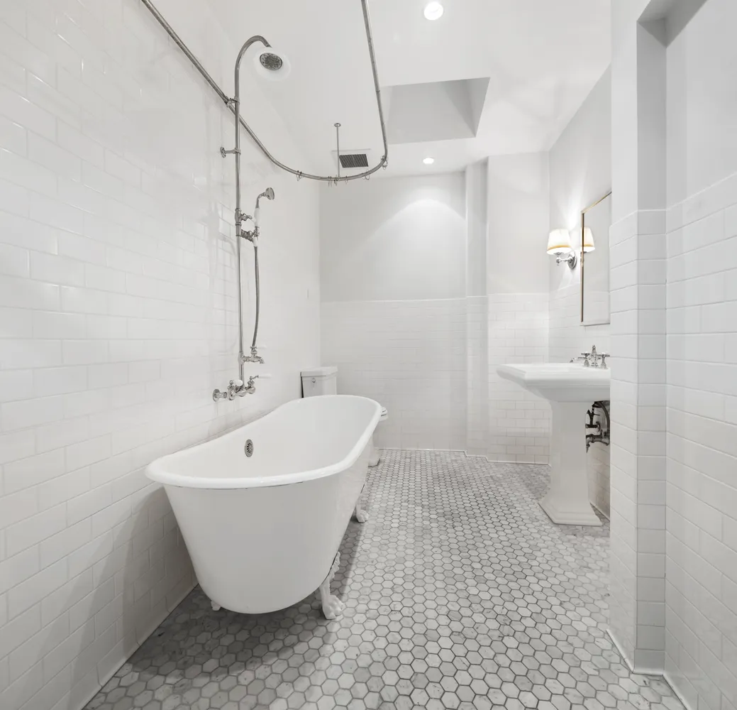 $5,495,000 | 10 Bedford Street | West Village